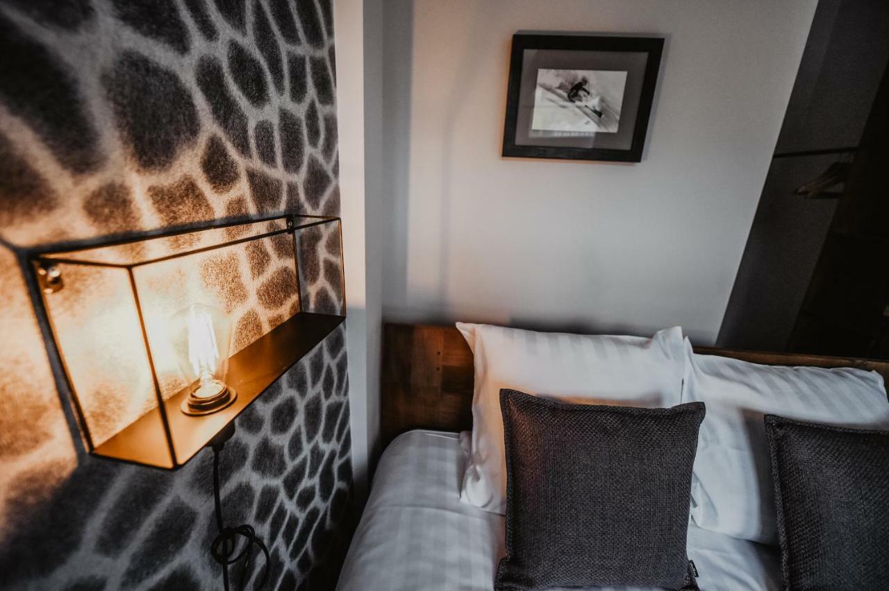 Cote Sax Bed And Breakfast 디넝 외부 사진